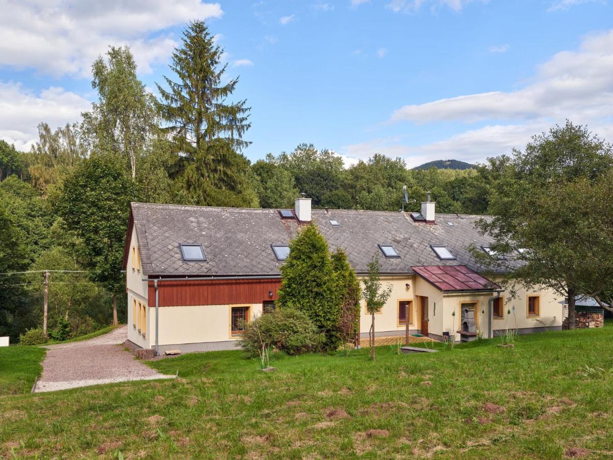 Holiday Home In Lampertice With Swimming Pool Exterior foto